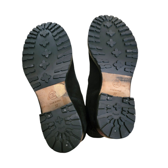 Chanel CC Logo Quilted Suede Combat Boots Black G29324 IT 37 (US 6 6.5) - Picture 15 of 17